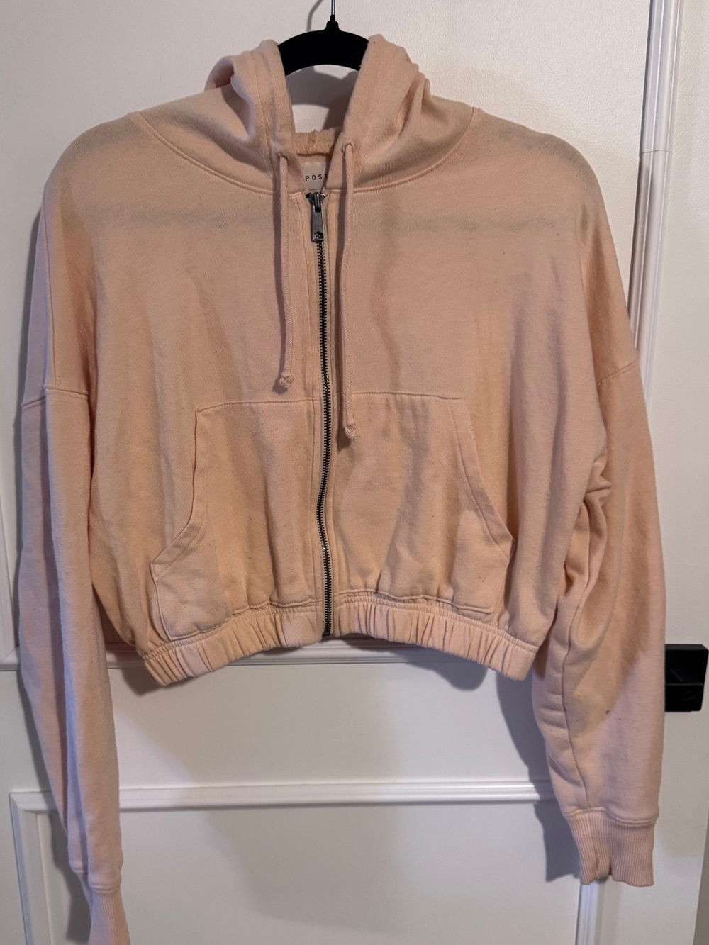 Aeropostale Cropped Zip Hoodie in Soft Peach